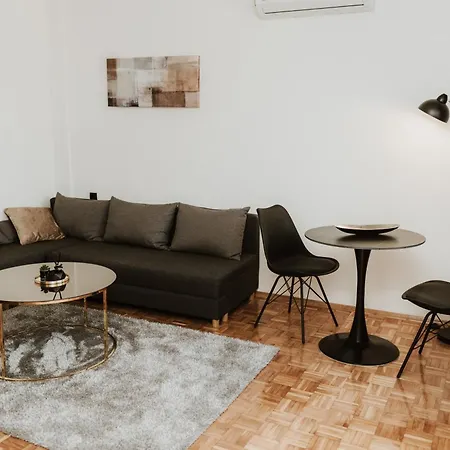 At 8th * بانيا لوكا